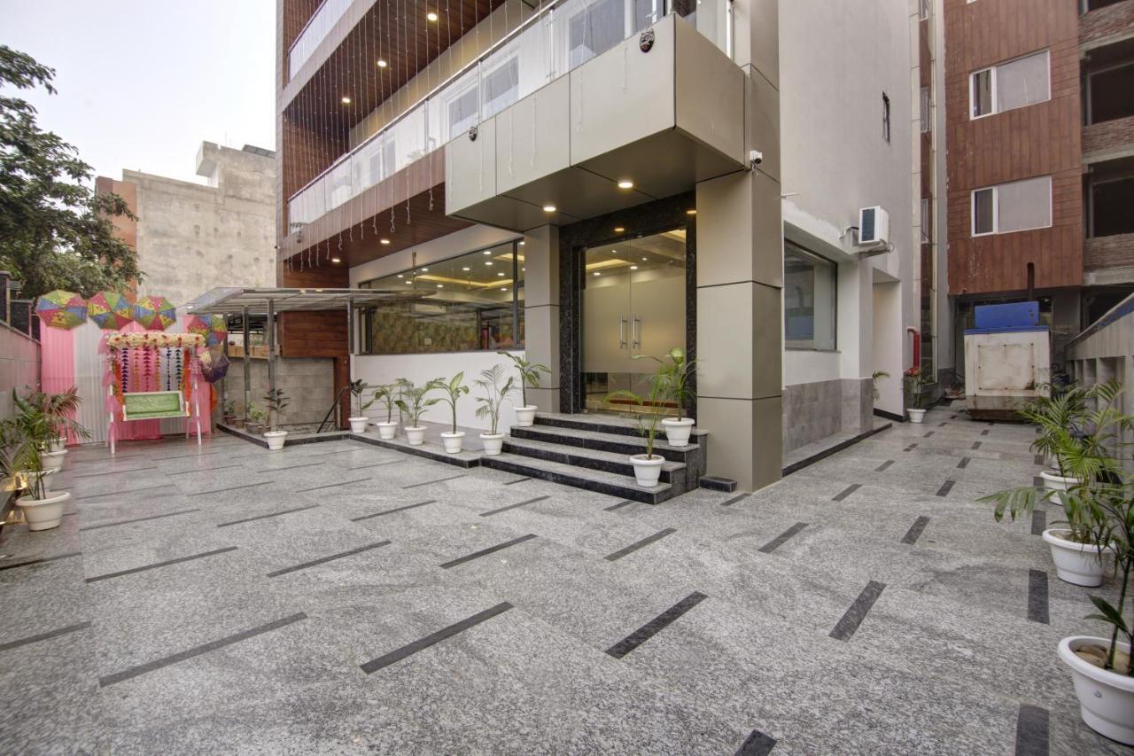 Hotel La Mirage Noida Zewnętrze zdjęcie