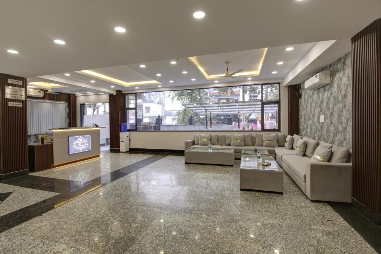 Hotel La Mirage Noida Zewnętrze zdjęcie