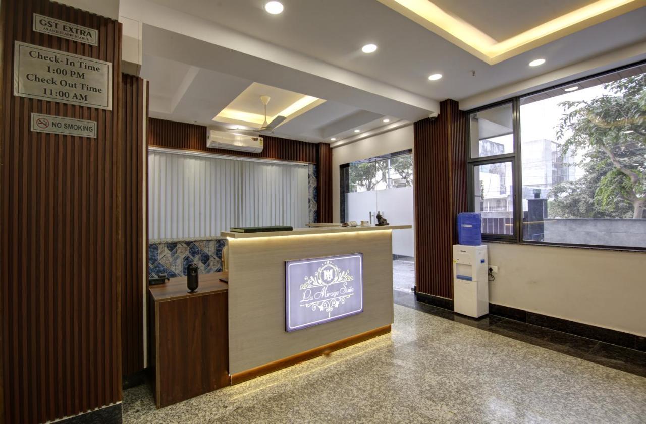 Hotel La Mirage Noida Zewnętrze zdjęcie