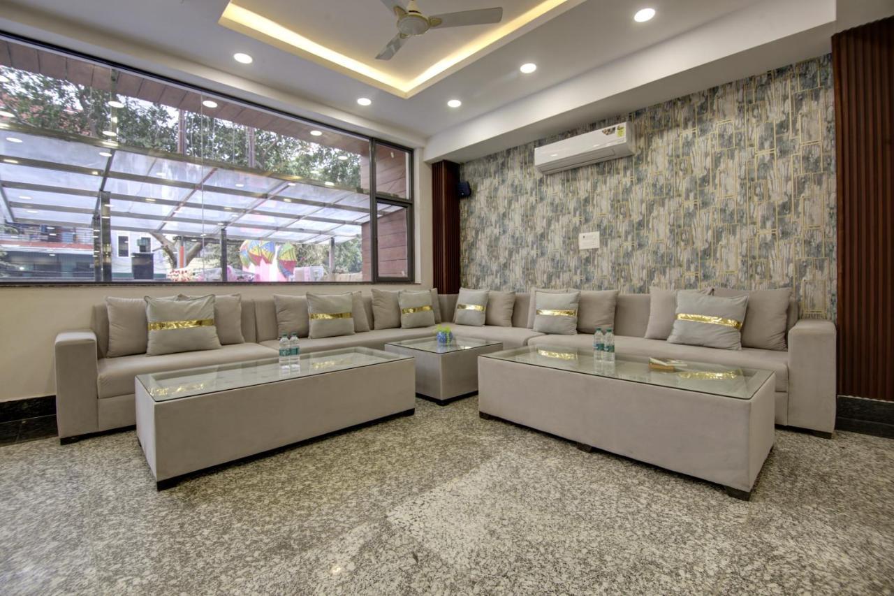 Hotel La Mirage Noida Zewnętrze zdjęcie